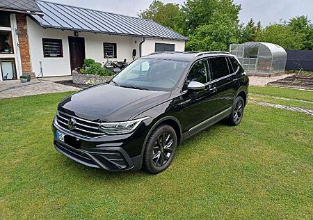VW Tiguan Allspace Volkswagen 2.0 TDI DSG 7-Sitzer, Jahreswagen v. WA, NP 53.000