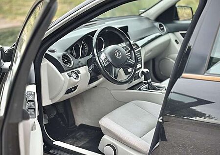 Mercedes-Benz C 220 T CDI BlueEfficiency (204.202)