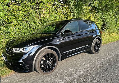 VW Tiguan Volkswagen 2.0 TDI SCR 4Motion DSG R-Line