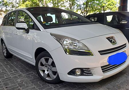 Peugeot 5008 120 VTi Access