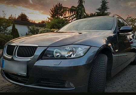 BMW 320i 320 Touring