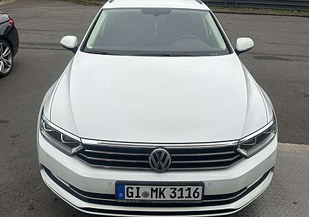 VW Passat Variant Volkswagen 2.0 TDI SCR DSG Comfortline