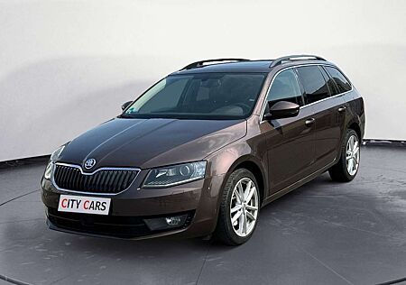 Skoda Octavia Combi L&K 4x4 Navi Leder Xenon Pano