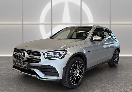 Mercedes-Benz GLC 300 e 4M AMG+AIR+DISTR+PANO+LED+TOTW+20''
