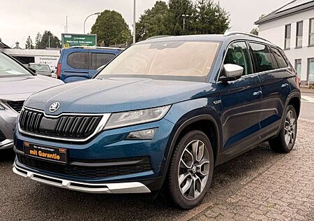 Skoda Kodiaq Scout 4x4 Auto Navi Pano AHK 7Sitzer