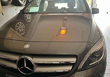 Mercedes-Benz B 200 B-Klasse (BlueEFFICIENCY)