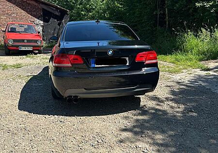 BMW 320i 320