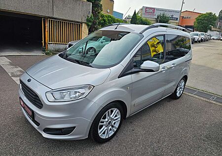 Ford Tourneo Courier Titanium Euro6