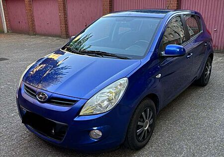 Hyundai i20 1.2 TÜV05/2027
