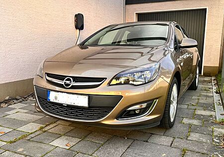 Opel Astra Edition