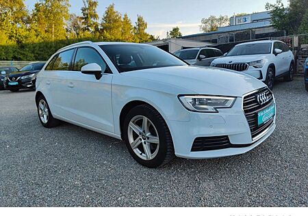 Audi A3 Sportback S-tronic LED/Navi/NEU TÜV