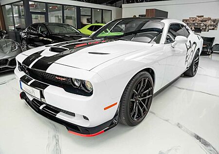 Dodge Challenger 6.4 HEMI SCAT PACK SRT