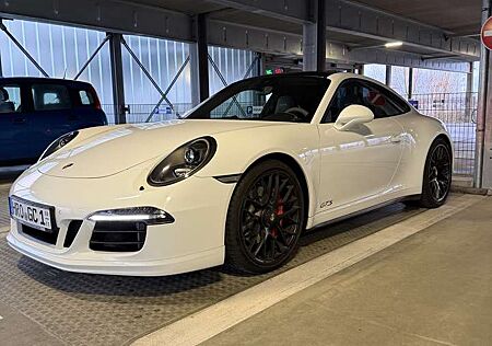 Porsche 911 GTS 4 mit Approved Garantie bis 04/2027