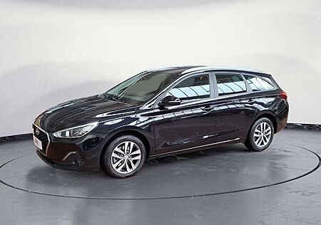Hyundai i30 Kombi 1.6 *TEMPOMAT*FREISP