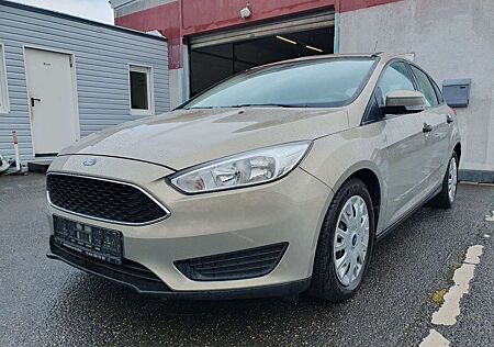 Ford Focus 1,5 EcoBoost 110kW Auto*AC*MFL*BT*Garantie