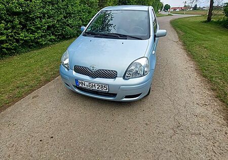 Toyota Yaris 1.0