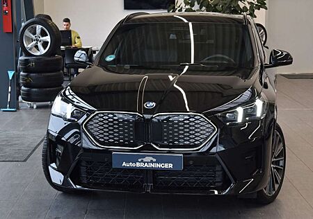 BMW iX2 xDrive30 M Sport Pro LED~LiveC~360°Kam~Pano