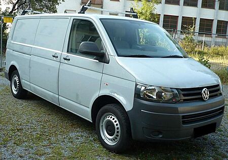 VW T5 Transporter Volkswagen Langer radstand Servo Airbag Euro 5 Radio CD