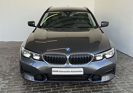 BMW 330 e Tour. Sport Line LiveCock.AHK.ParkAss.SHZ.