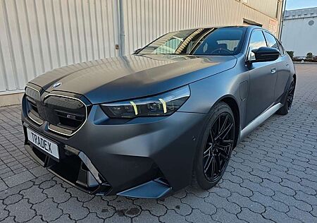 BMW M5 Limousine **AHK/Alcantara/Driving Prof**