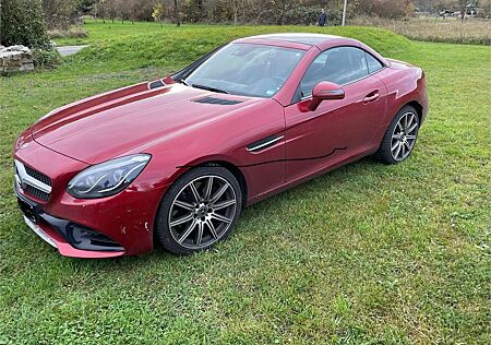 Mercedes-Benz SLC 200 9G-TRONIC