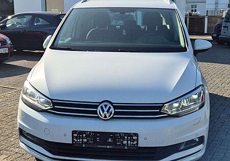 VW Touran Volkswagen 2.0 TDI SCR (BlueMotion Technology) highline