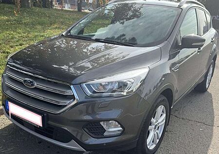 Ford Kuga 1.5 EcoBoost 2x4 Aut. Cool