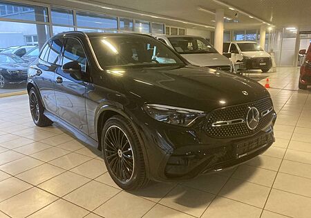 Mercedes-Benz GLC 300 AMG+Pano+Burm+AHK+360+Key+20"
