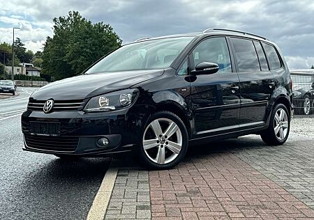 VW Touran Volkswagen Life Panorama Navi Sitzheizung Top Zustand 2.Hand