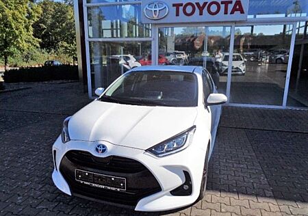 Toyota Yaris Hybrid 1.5 VVT-i Team Deutschland
