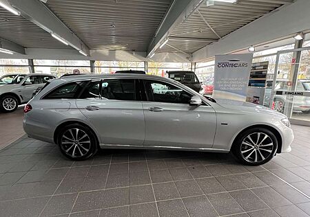 Mercedes-Benz E 300 T de 2x Avantgarde DIS+LED+PARK+KeyGo+Wide