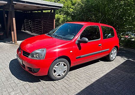 Renault Clio 2012 TÜV neu, top gepflegt