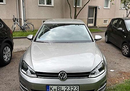 VW Golf Volkswagen 1.4 TSI BlueMotion Technology Cup