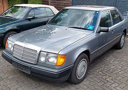 Mercedes-Benz E 230 Limousine O-KENNZEICHEN AUTOMATIK