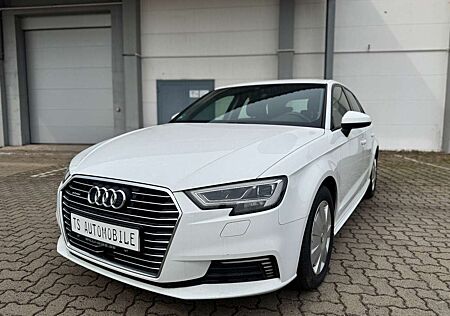 Audi A3 Sportback 40 e-tron*Hybrid*LED*PDC*SHZ*NAVI*