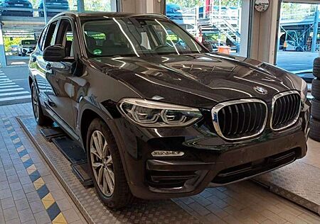 BMW X3 xDrive25d ~ LED~AHK~Navi Pro~Stanheizung