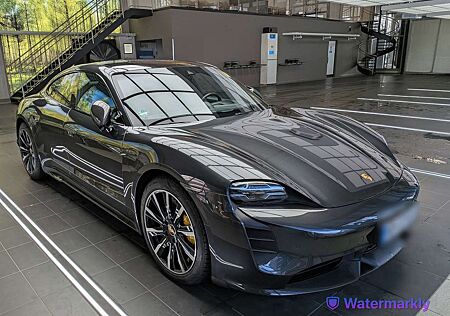 Porsche Taycan Turbo S