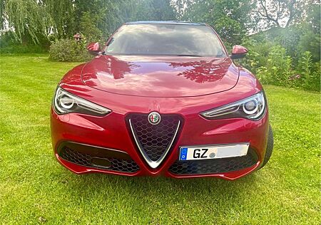 Alfa Romeo Stelvio 2.0 Turbo 16V AT8-Q4 First Edition