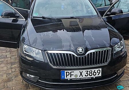 Skoda Superb Combi 2.0 TDI Green tec DSG Exclusive