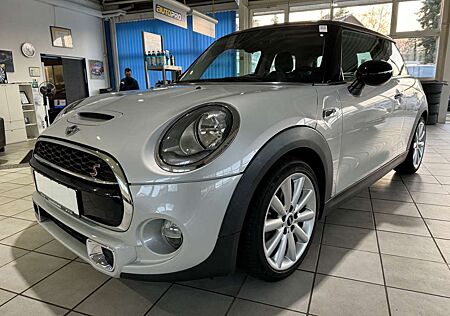 Mini Cooper S Chili-Paket/NAVI/LEDER/PDC/TEL/2.HD