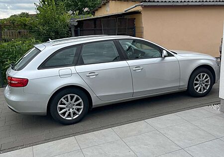 Audi A4 Avant 2.0 TDI DPF Ambiente