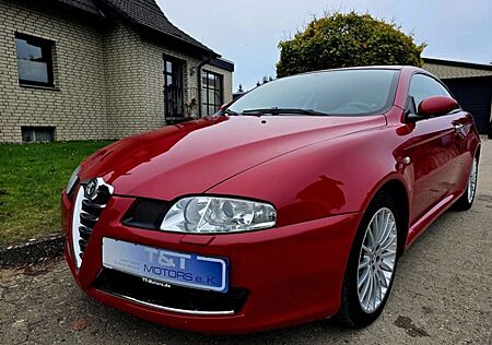 Alfa Romeo Others Alfa GT 1.9 JTD Distinctive 1.Hand Leder