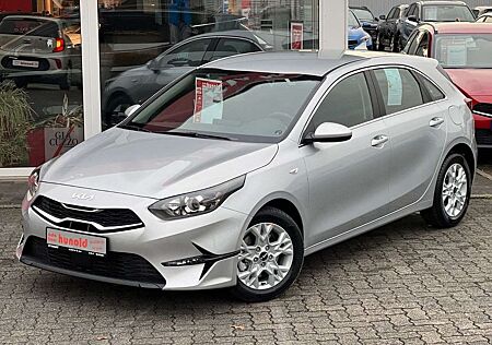 Kia Cee'd Ceed / Ceed 1.5 T-GDI Vision + KOMF + AUTOMATIK + NAVI