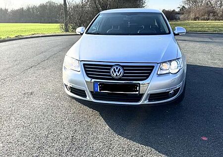 VW Passat Volkswagen Highline