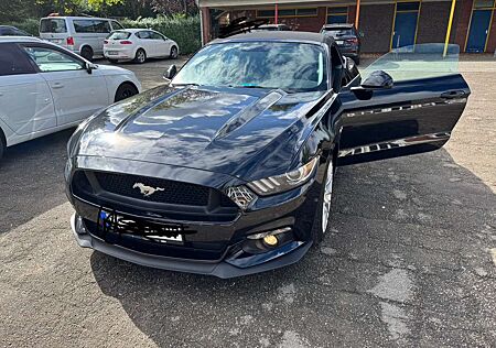 Ford Mustang GT Convertible