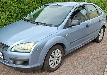 Ford Focus Trend 1. Hand , Klima nur 110.000 KM