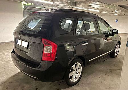 Kia Carens 2.0 CVVT EX Top