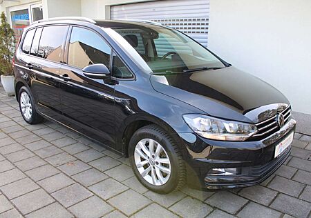 VW Touran Volkswagen 2.0 TDI DSG Comfortline Navigation ACC PDC SHZ AHK