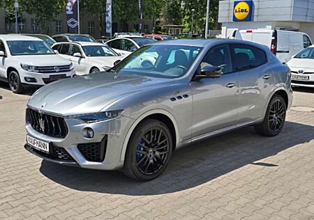 Maserati Levante GT Hybrid Luftfederung AD Niveau Navi Leder Memory