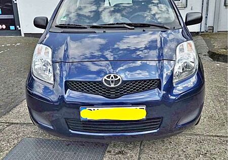 Toyota Yaris 1.0 Free-Tronic linea terra